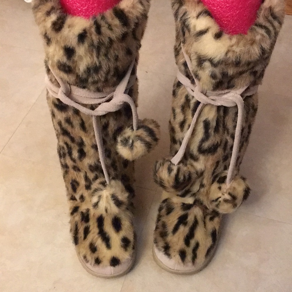 Colin Stuart fur boots sz 8